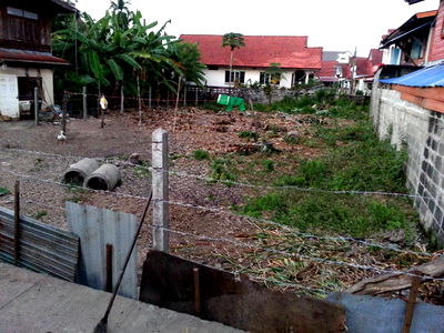 Land for sale ม.ราชภัฏอุบลราชธานี : Cheap land for sale near Sapphasitthiprasong Hospital, Ubon Ratchathani Province, 900,000 baht.