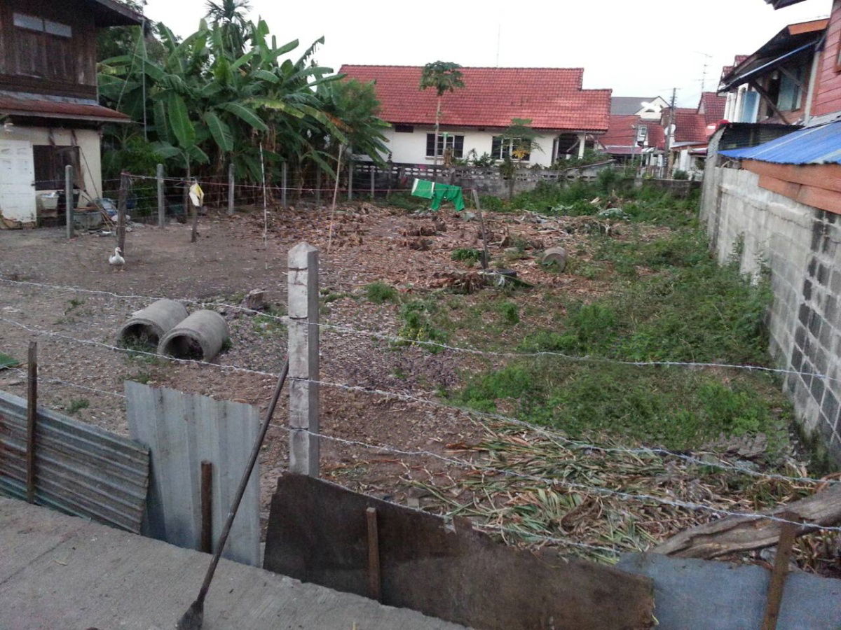picture Cheap land for sale near Sapphasitthiprasong Hospital, Ubon Ratchathani Province, 900,000 baht. - 1/3