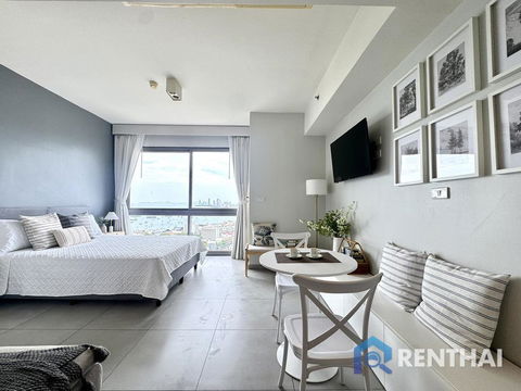 Stunning Sea View Studio at Unixx Condo, South Pattaya  Prime City Location
