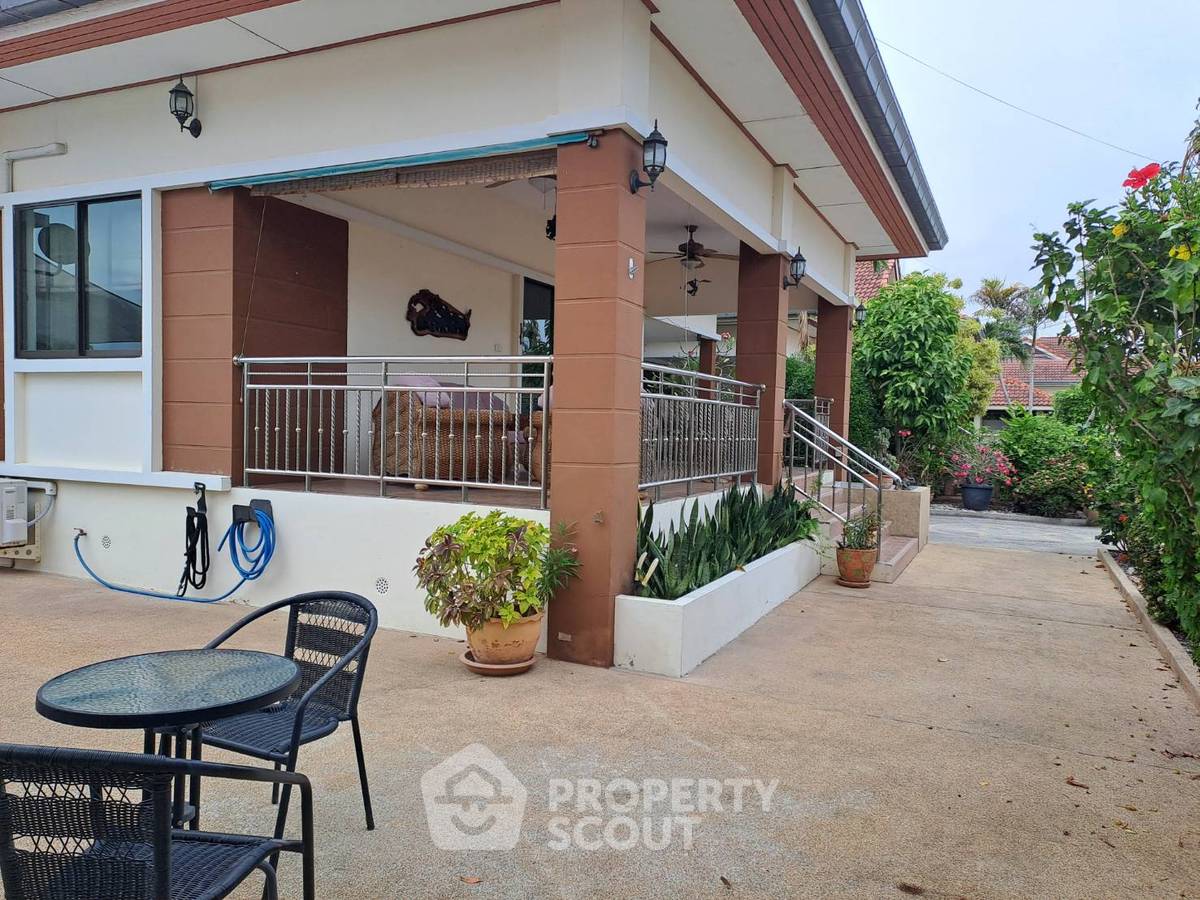 รูป วิลล่า 3-ห้องนอน ใกล้ บ้านศิลปินหัวหิน (ID 2052879) - รูปที่ 8/21