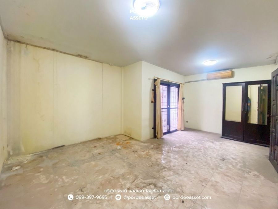 รูป ขายด่วน !! ทาวน์เฮ้าส์ 3 ชั้น หมู่บ้านรัชดา อาคาเดียน : Ratchada Arcadian บางบอน บางขุนเทียน ติดถนนกาญจนภิเษก ใกล้ทางด่วน  - รูปที่ 13/26