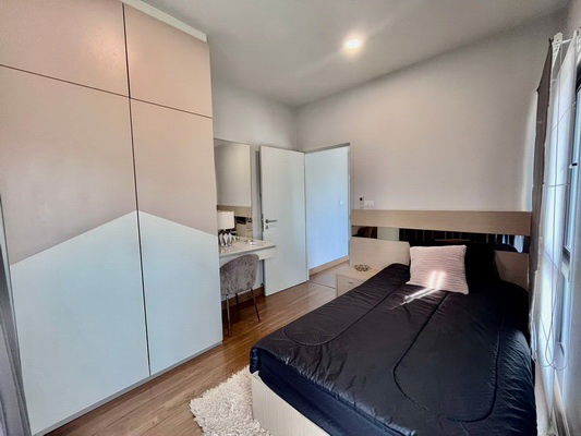 picture FOR RENT PRUKPIMAN THE GRAND PRIVATE RANGSIT - KHLONG 2 / 4 bedrooms 3 bathrooms / 60 Sqw. 200 Sqm. **45,000** CLOSE TO FUTURE PARK RANGSIT - 9/15