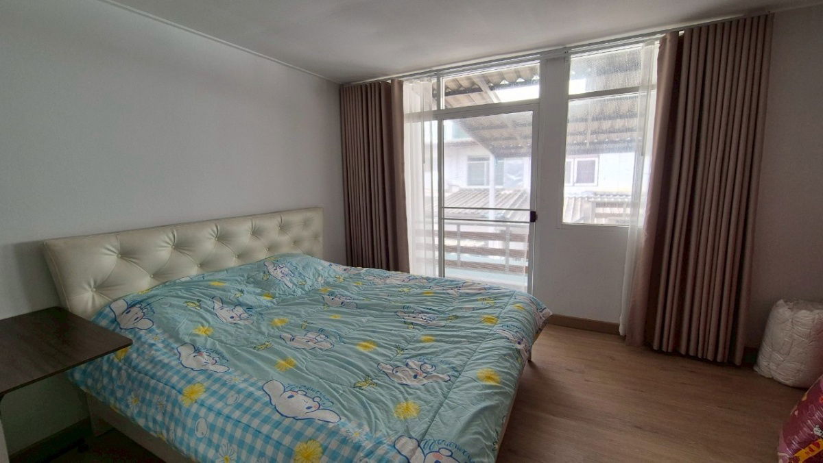 picture Townhouse for sale next to The Central Phaholyothin - 18/24