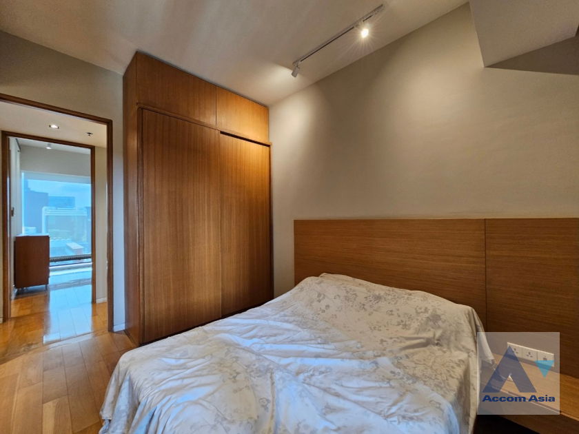 รูป 🔼🔽 AccomA 📩 Corner unit with private balcony and skyline view at The Met Sathorn (AA28194) - รูปที่ 9/15