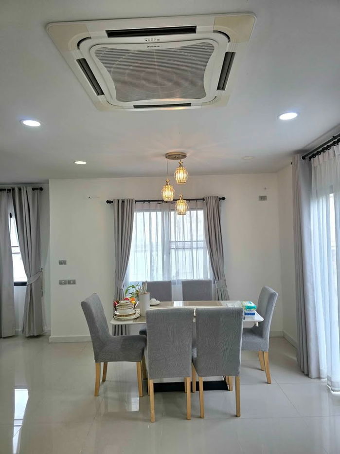 picture UK01-326 Single house for rent in Manirin Village, Nong Yai Bu: 3 bedrooms, parking for 2 cars, 25,000 baht/month, ready to move in. - 10/25