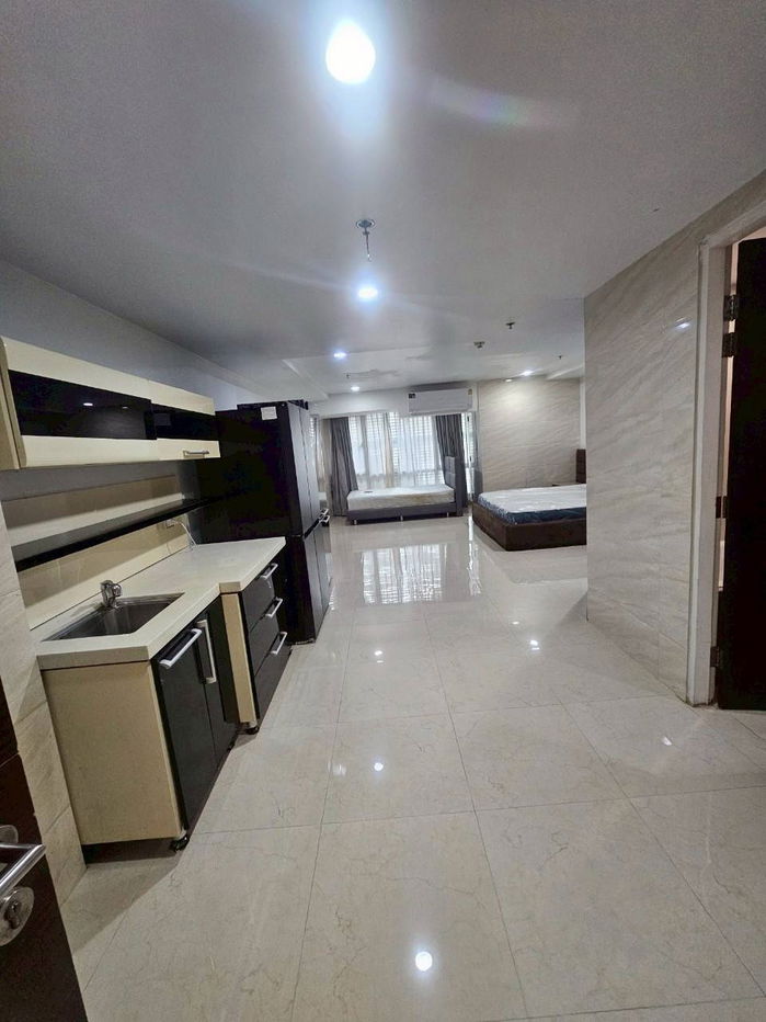 picture The Trendy Condominium Soi Sukhumvit 13    45 sq m  Studio, 1 bathroom  12th floor - 1/23