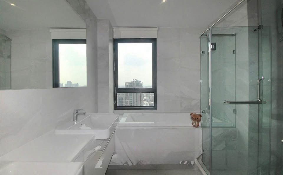 picture (For rent ) Corner Unit 2 Beds 2 Baths 70 Sqm.. - Fully furnished, READY TO MOVE IN - 13/13