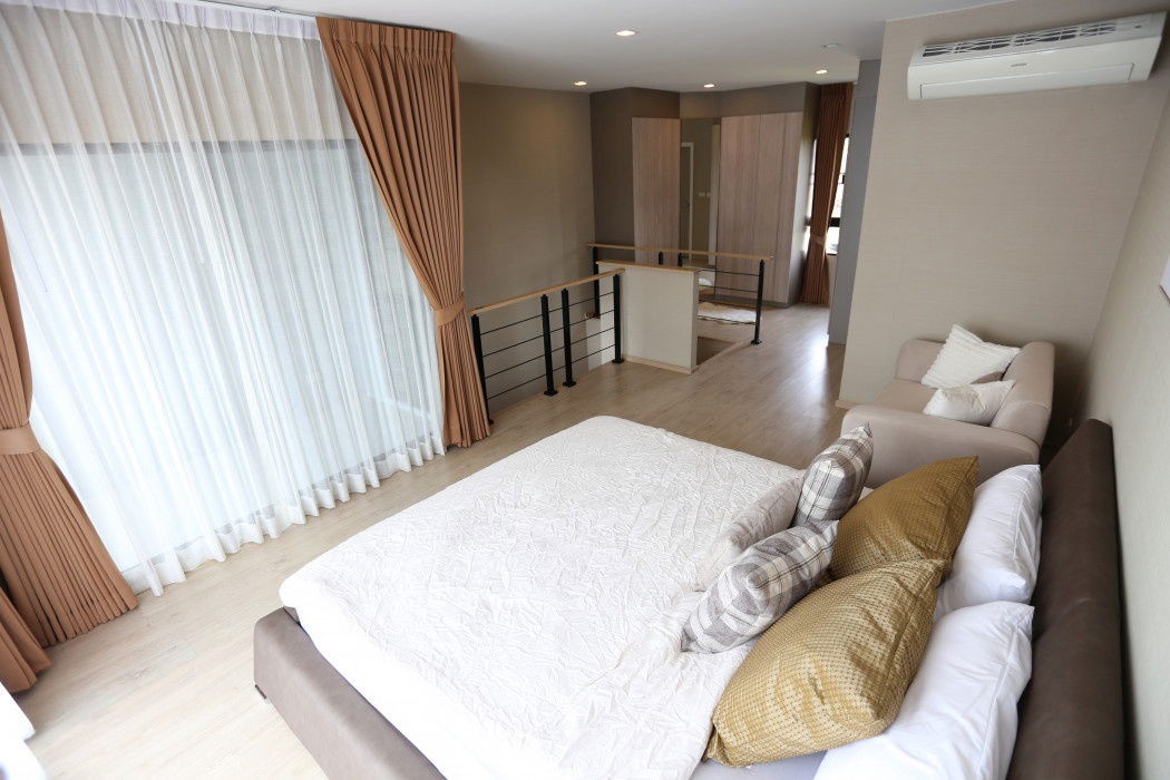 รูป 🔥🦮🐈‍⬛Arden Phatanakarn Pet friendly 3 BR 185 sq.m  nice decoration for rental■□ - รูปที่ 6/10
