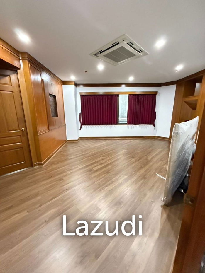 picture 2 Bed 3 Bath 332 SQ.M Condo For Sale at Moon Tower - 5/5