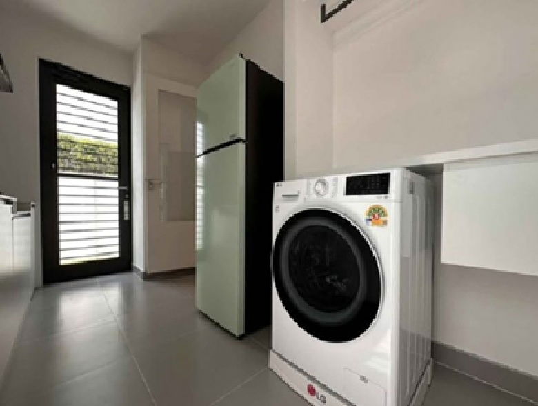picture For Rent Village name is Mantana Bang na KM.15 / Fully Furnished - 8/14