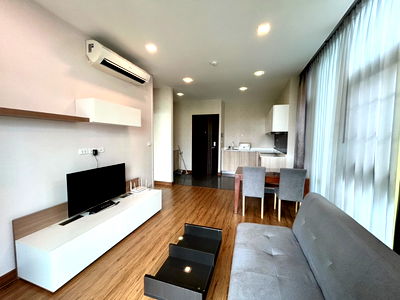 Condos for rent 700 Year Sports Arena Chiang Mai : FOR RENT : STYLISH CONDO 1 BED NIMMAN :Tel. 082-389-9314 (Khun Boo) // Line ID: bubiezq