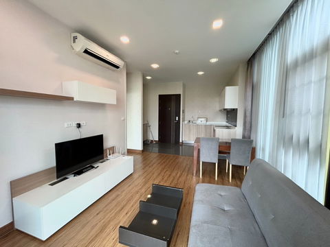 FOR RENT : STYLISH CONDO 1 BED NIMMAN :Tel. 082-389-9314 (Khun Boo) // Line ID: bubiezq