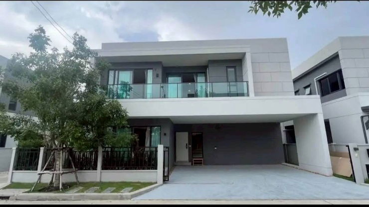 picture Centro Bangna 4 bedrooms, 5 bathrooms and maid's room - 1/10