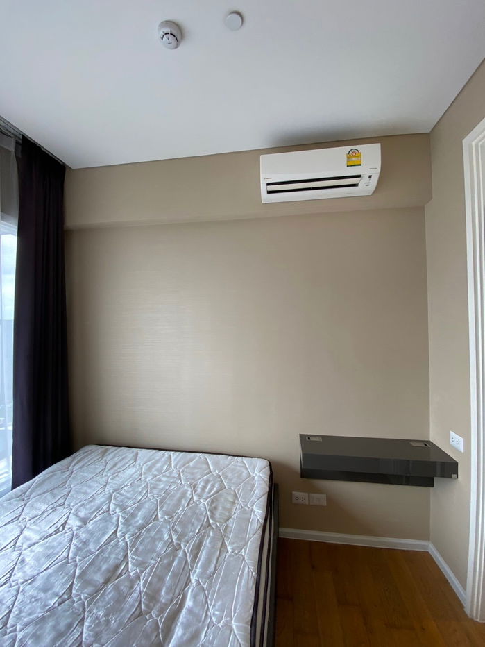 รูป P1118 ให้เช่าคอนโด The Saint Residences (เดอะ เซนต์ เรสซิเดนซ์) ใกล้MRTและBTSห้าแยกลาดพร้าว ห้องสวยใหม่ เฟอร์ครบ พร้อมเข้าอยู่ทันที - รูปที่ 3/19
