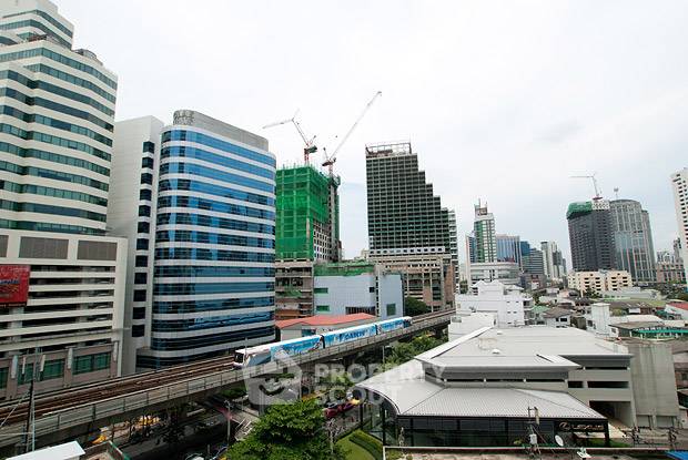 picture 2-BR Condo at Citi Smart Sukhumvit 18 near BTS Asok (ID 884338) - 23/24