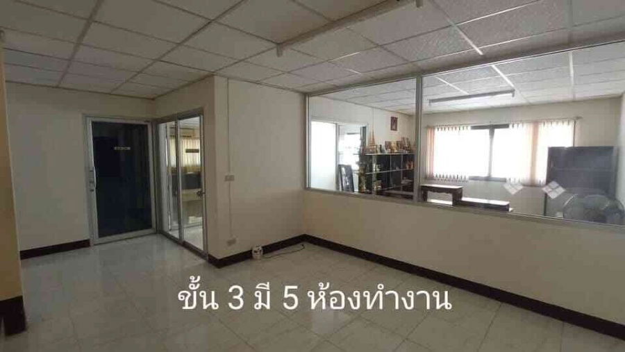 รูป ปลดล็อกศักยภาพทางธุรกิจของคุณ: อาคารพาณิชย์ 4 ชั้น ทำเลทองติดถนนซุปเปอร์ฯ เชียงใหม่ - รูปที่ 11/15