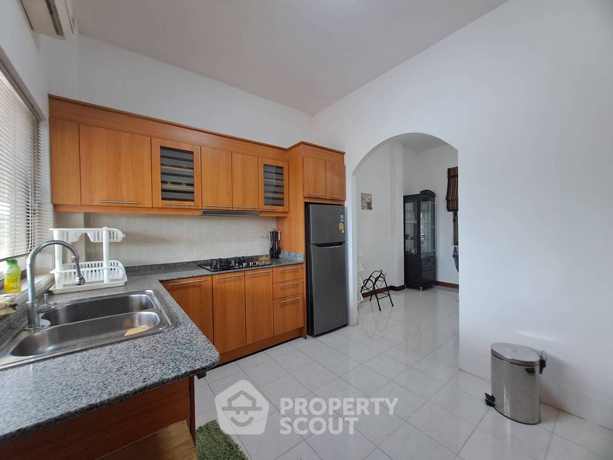 รูป วิลล่า 3-ห้องนอน ใกล้ บ้านศิลปินหัวหิน (ID 2052879) - รูปที่ 13/21