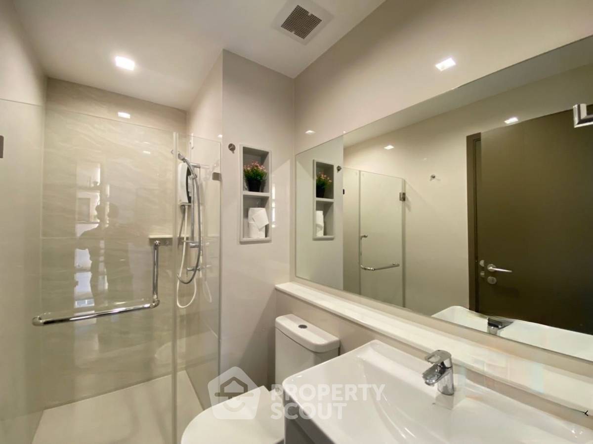 picture 1-BR Condo at Life Ladprao Valley near BTS Ha Yaek Lat Phrao (ID 1672803) - 4/9