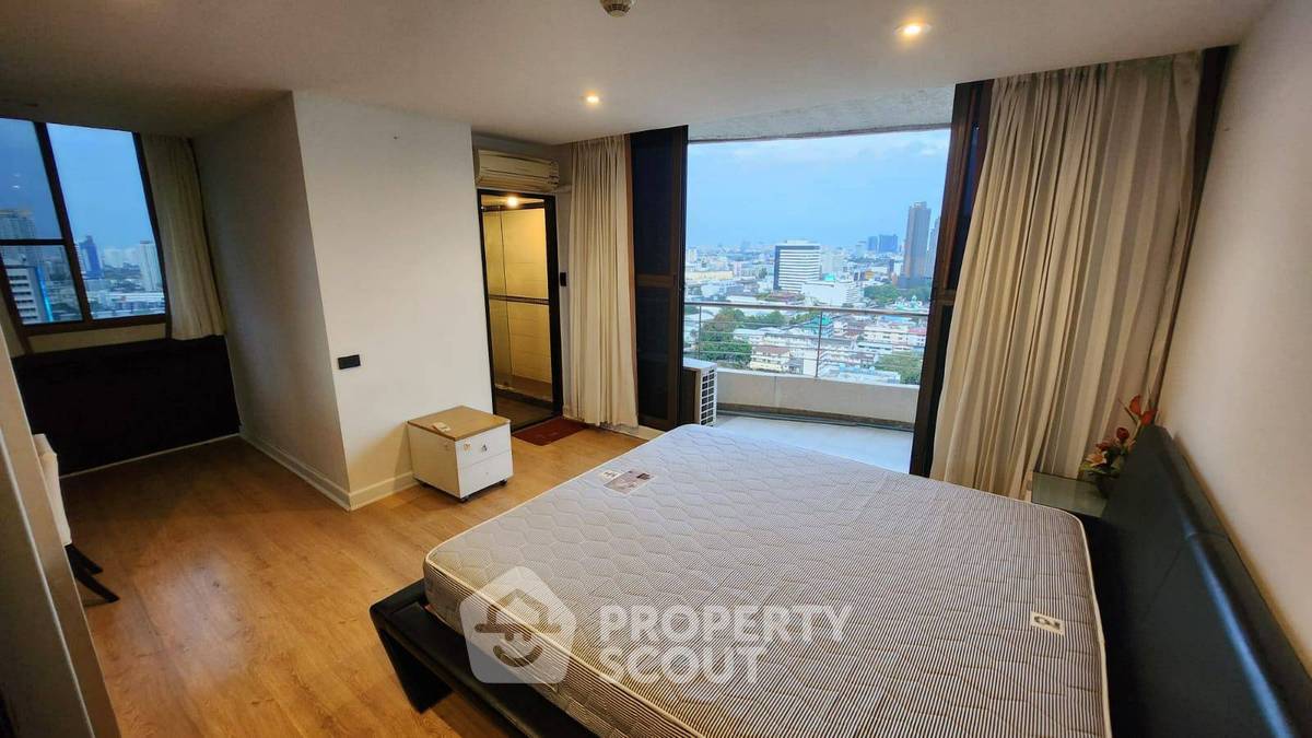 รูป คอนโด 3-ห้องนอน ที่ ศุภาลัย เพลส สุขุมวิท 39 ใกล้ BTS พร้อมพงษ์ (ID 974624) - รูปที่ 5/6