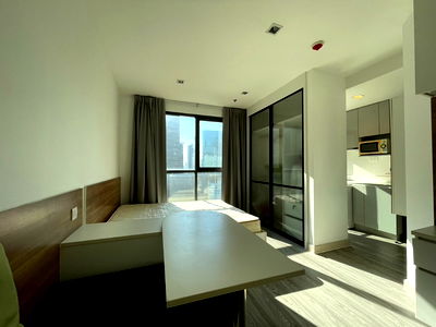 คอนโด MRT พระราม 9 : P-147951 🏢ต้องการขายคอนโด ไอดีโอ โมบิ พระราม 9 Huai Khwang, Bangkok Line Id @easythaihome 085-592-2897