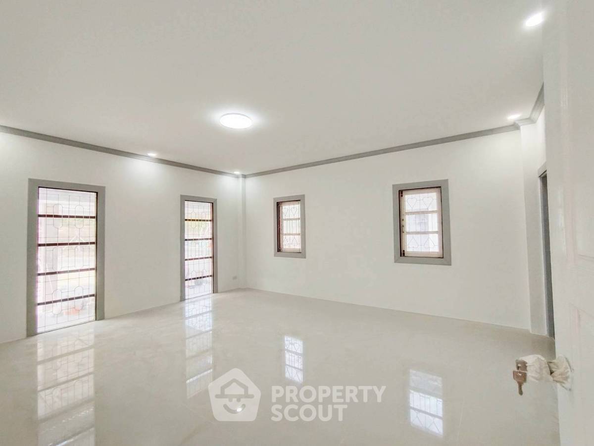 รูป บ้าน 3-ห้องนอน ใน ชะอำ (ID 2229619) - รูปที่ 4/12