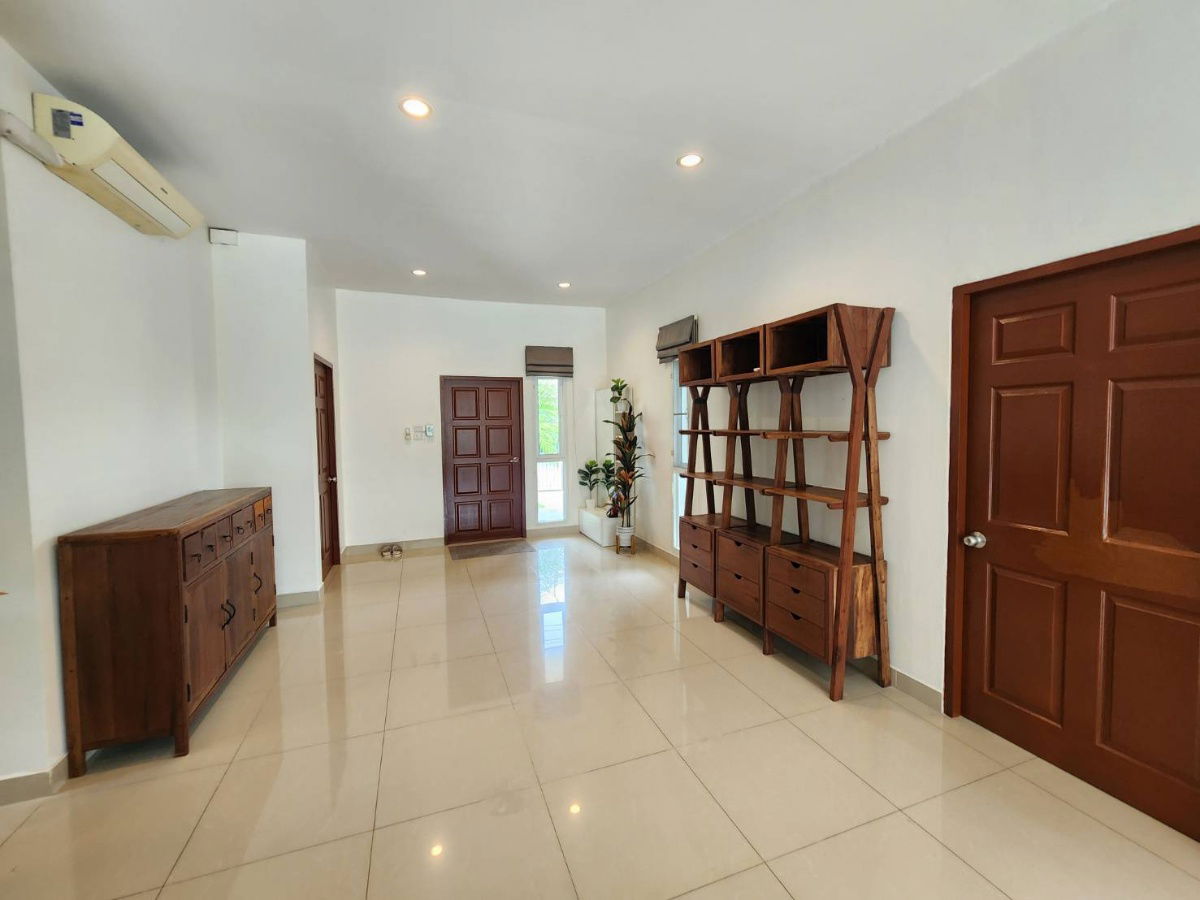 picture Pool-villa newly renovated in Huay Yai - 7/22