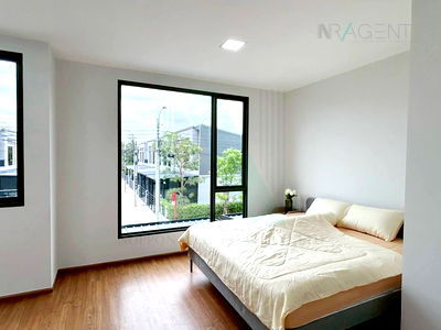 Townhouses for rent : 🚩 For Rent 2-story Townhouse PLENO SUKHUMVIT-BANGNA 2 3 bedroom 2 bathroom