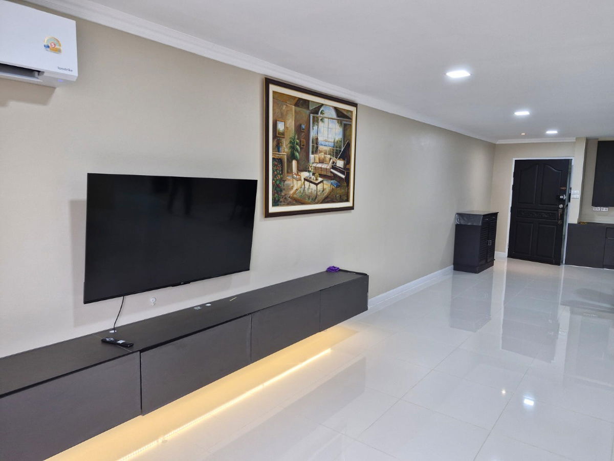 รูป Condo for Rent DS Tower 2 Sukhumvit Soi 39 3 Bedrooms 150 Sq 7 Floor  - รูปที่ 8/32