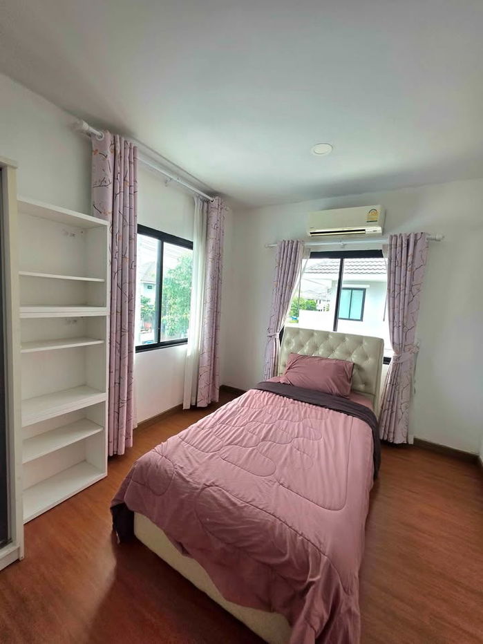 picture UK01-326 Single house for rent in Manirin Village, Nong Yai Bu: 3 bedrooms, parking for 2 cars, 25,000 baht/month, ready to move in. - 20/25