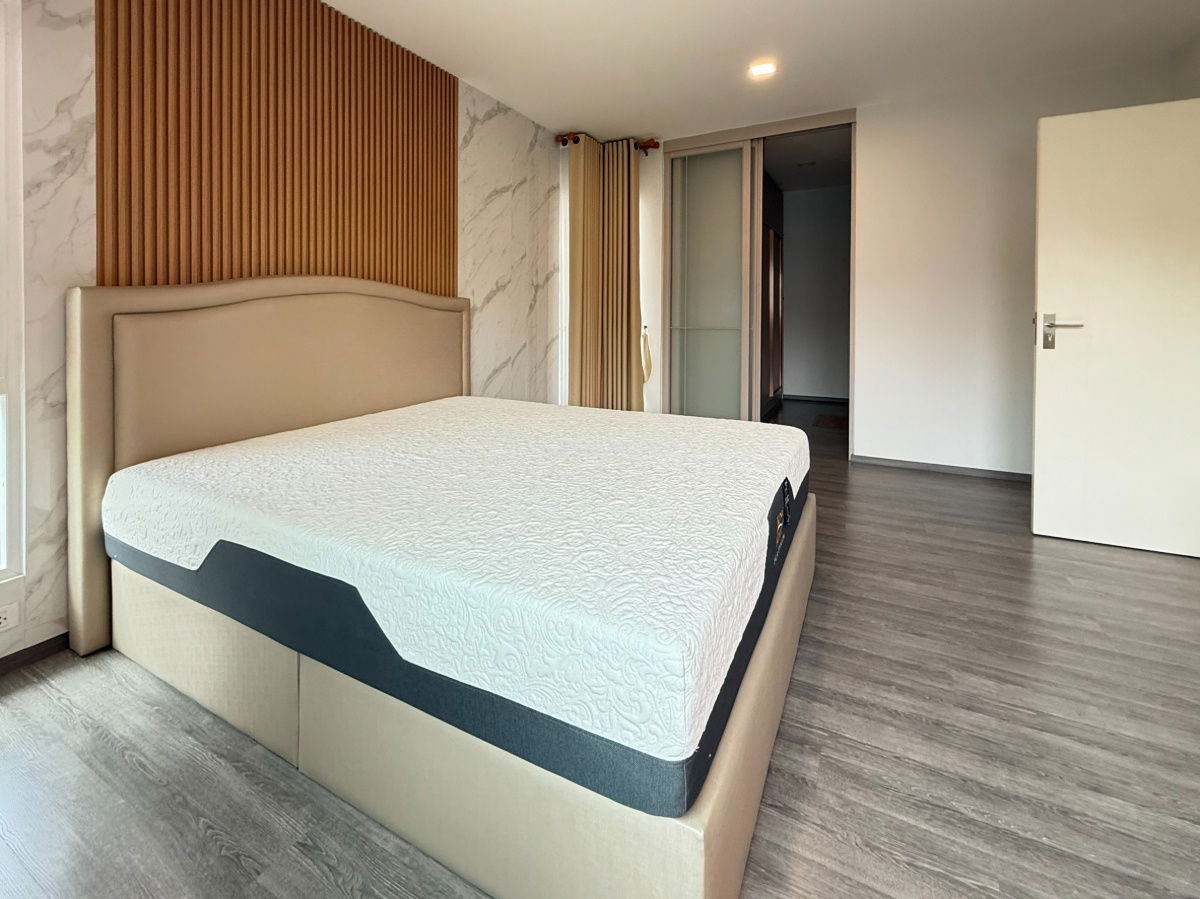 picture Beautiful, pristine condition!! The owner bought it but never moved in. Siwali Village 3, Ayutthaya. Fully furnished.  size 58.7 sq m. - 6/17