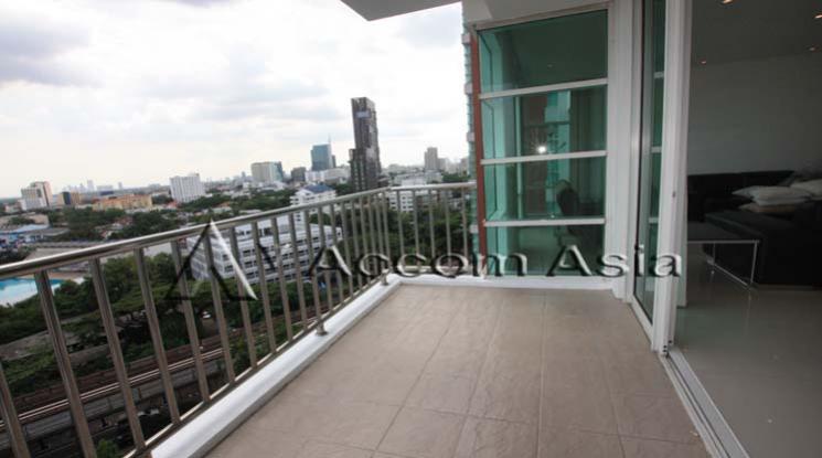 รูป 🔼🔽 AccomA 📩 Modern condo with city view and private balcony (1519409) - รูปที่ 3/9