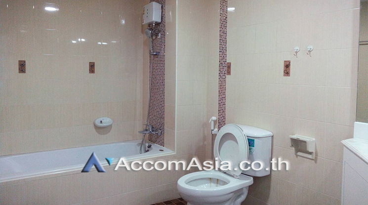 รูป 🔼🔽 AccomA 📩 Simple condo with balcony and classic light decor (1512904) - รูปที่ 4/5