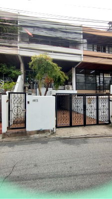 Townhouses for rent Soi Thonglor (Sukhumvit 55) : Townhouse for rent, Soi Thonglor 21, size 3 bedrooms, 4 bathrooms