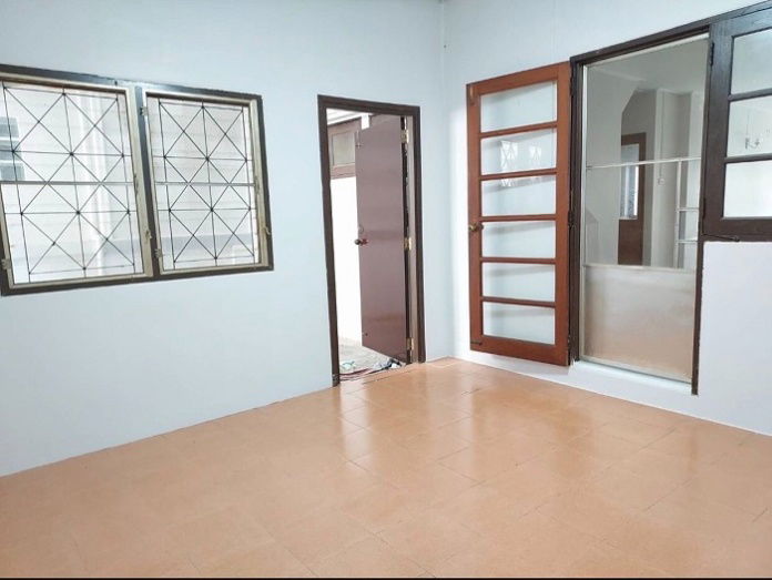 รูป 🏡ปล่อยเช่า!! ทาวเฮ้าท์ 2 ชั้น 4 นอน 2 น้ำ พื้นที่ 35 ตร.วา แอร์ 2 ตัว รีโนเวทใหม่ พร้อมอยู่!! นัดดู LINE ID: @atfirm📲 - รูปที่ 5/7