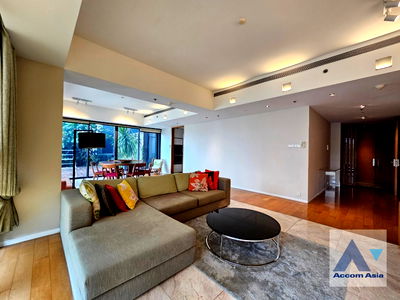 ขายคอนโด : 🔼🔽 AccomA 📩 Corner unit with private balcony and skyline view at The Met Sathorn (AA28194)