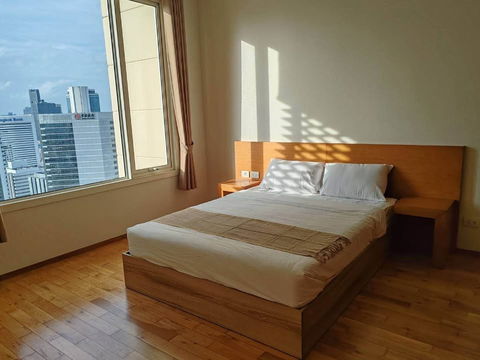 The Empire Place Sathorn   65 m2 , floor 31st