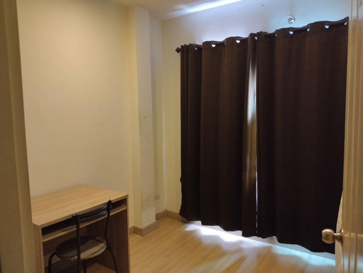 รูป UK01-329 บ้านเช่าสวยพร้อมอยู่ ทริโอทาวน์ ศรีราชา ใกล้ J-Park ศรีราชา: 3 ห้องนอน จอดรถได้ 2 คัน เพียง 17,000 บาท/เดือน พร้อมเฟอร์ครบ เข้าอยู่ได้ทันที! - รูปที่ 14/19
