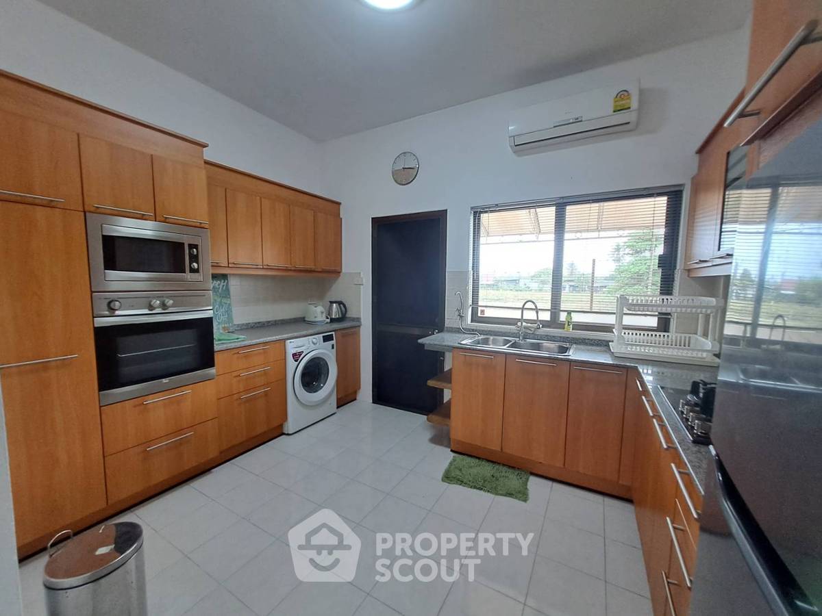 รูป วิลล่า 3-ห้องนอน ใกล้ บ้านศิลปินหัวหิน (ID 2052879) - รูปที่ 14/21