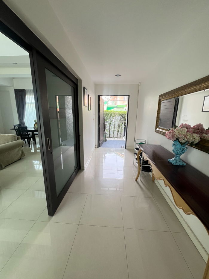 รูป ขาย บ้านเดี่ยว พร้อมสระว่ายน้ำส่วนตัว!! หมู่บ้าน ธารารมณ์ ไพรเวท เรสซิเดนซ์ รามคำแหง 9 - รูปที่ 32/37