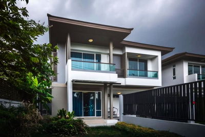 บ้านเดี่ยว รร.แย้มจาดวิชชานุสรณ์  : ขาย/เช่ าบ้านเดี่ยว 2 ชั้น ขาย 9,200,000 บาท 77 ตร.ว. 250 ตร.ม. 0958195559 @infinitycondo