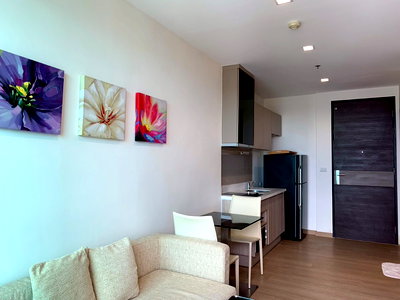 คอนโดให้เช่า : ให้เช่า 1 ห้องนอน ชั้น 23 ริธึ่ม สาทร วิวเมือง ใกล้ BTS ตากสิน