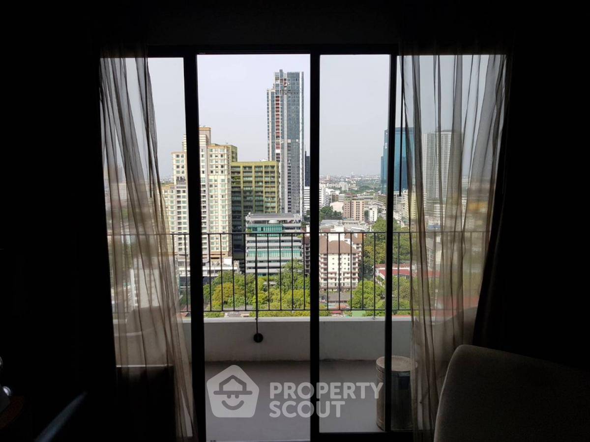 picture 1-BR Condo at Icon 3 Condominium close to Thong Lo (ID 1704525) - 9/12