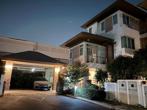 ขายบ้านเดี่ยว 3 ชั้น The Primary Prestige ถนนรัชดา-รามอินทรา ตกแต่งสวย พร้อมเข้าอยู่ 