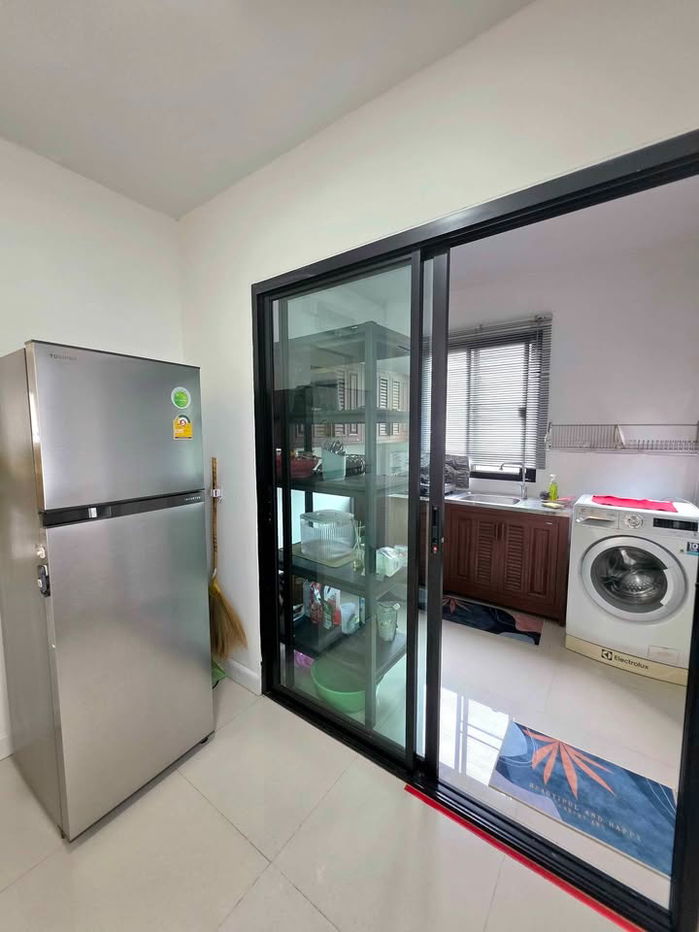 picture UK01-326 Single house for rent in Manirin Village, Nong Yai Bu: 3 bedrooms, parking for 2 cars, 25,000 baht/month, ready to move in. - 9/25
