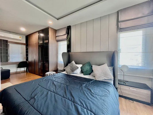 picture FOR RENT PRUKPIMAN THE GRAND PRIVATE RANGSIT - KHLONG 2 / 4 bedrooms 3 bathrooms / 60 Sqw. 200 Sqm. **45,000** CLOSE TO FUTURE PARK RANGSIT - 6/15