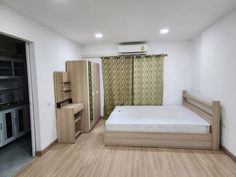 P-148939 🏢ต้องการขายคอนโด เดอะ วัน พลัส ศรีนครินทร์ Bang Kapi, Bangkok Line Id @easythaihome 085-592-2897