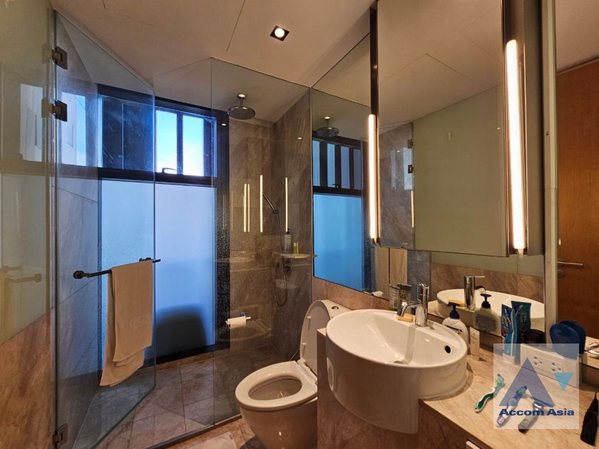 รูป 🔼🔽 AccomA 📩 Corner unit with private balcony and skyline view at The Met Sathorn (AA28194) - รูปที่ 12/15