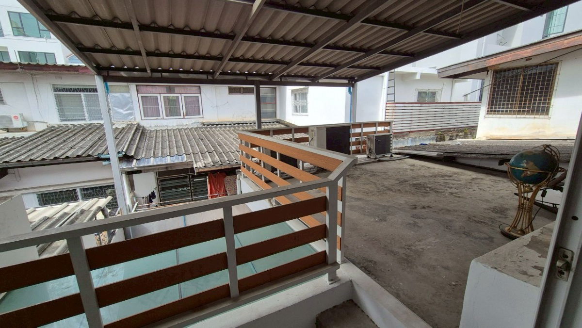 picture Townhouse for sale next to The Central Phaholyothin - 20/24