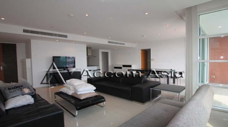 รูป 🔼🔽 AccomA 📩 Modern condo with city view and private balcony (1519409) - รูปที่ 2/9