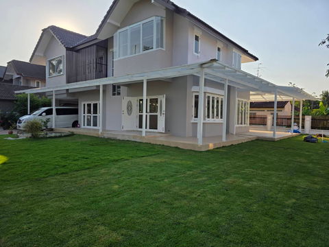 2-storey detached house for sale, Flora Ville Village, Suwinthawong Road, Nong Chok, near 7-Eleven, area 171 sq m, 4 bedrooms